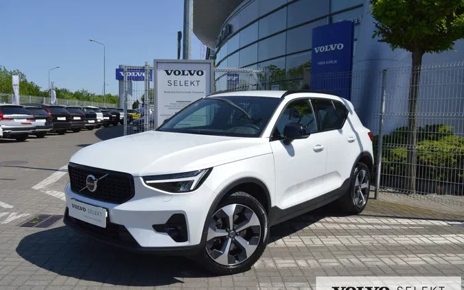 volvo xc 40 wielkopolskie Volvo XC 40 cena 189900 przebieg: 9881, rok produkcji 2023 z Poznań